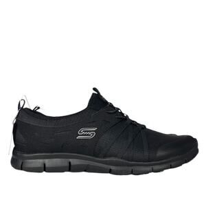 NWT SKECHERS Women's SLIP ON SNEAKERS Black Size 11